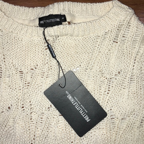 BNWT PRETTY LITTLE THINGS  SWEATER SZ.S 383 - Picture 2 of 2